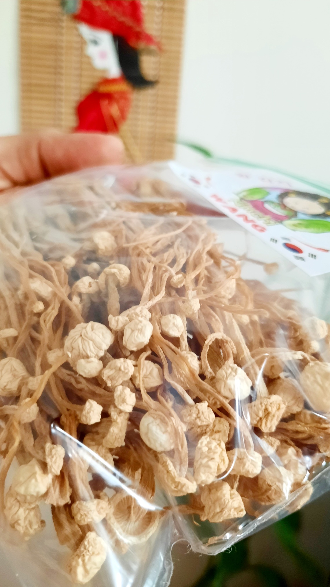  قارچ انوکی خشک شده 